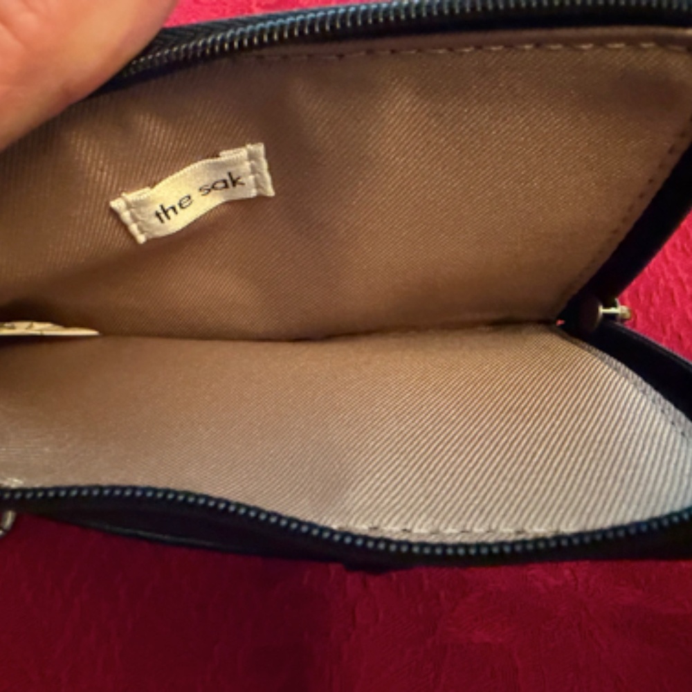 The Sak Iris Black Leather Card Wallet - Picture 4 of 4